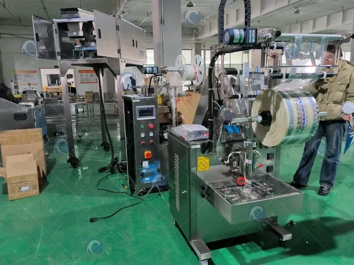 triangle outer tea packaging machine