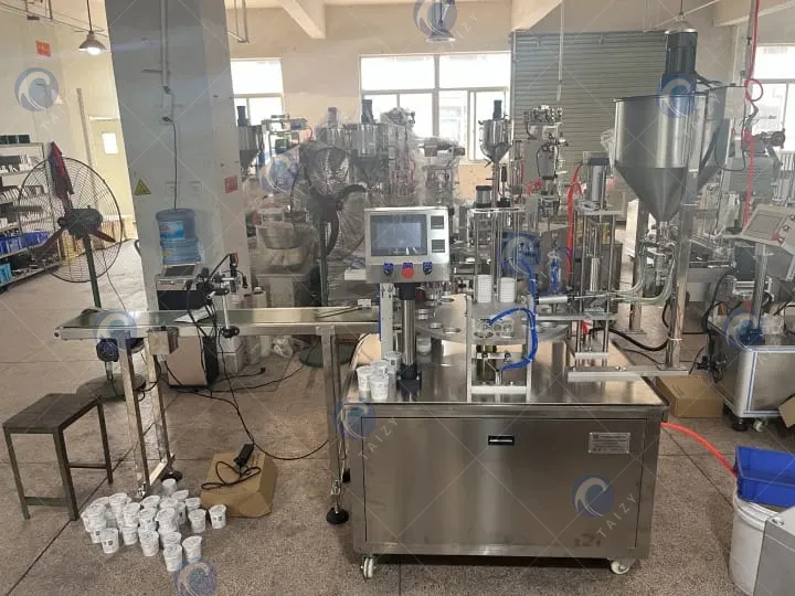 machine automatique de remplissage de yaourt
