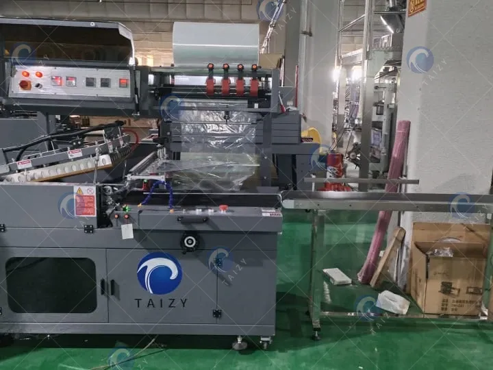 industrial shrink packaging machine