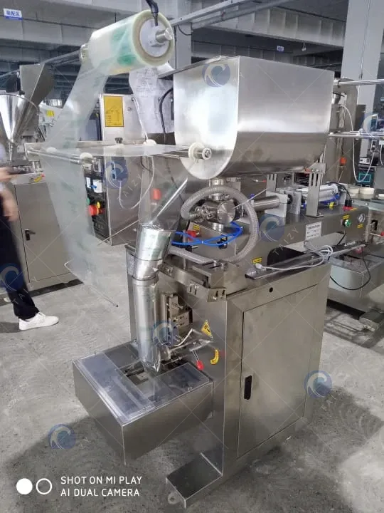 u-shaped paste packaging machine