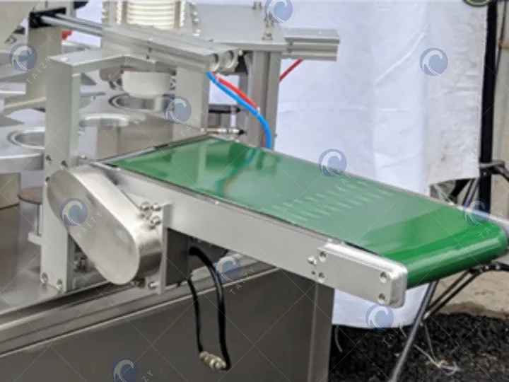 système de convoyage de la machine de remplissage de yaourt