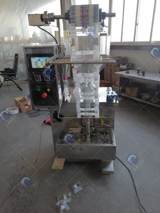 машина для упаковки пасты